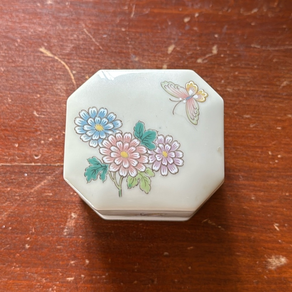 Vintage Ceramic Hand painted Tiny Box